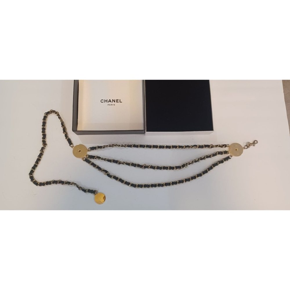 CHANEL VINTAGE Rue 31 Cambon Gold Chain Tri-Belt. Black Leather.